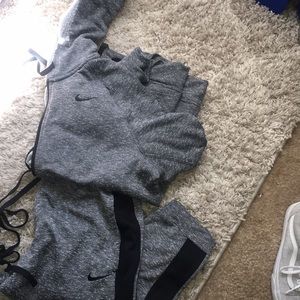 Nike sweatsuit